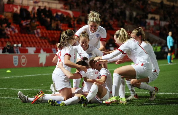 An In-Depth Look at the England Women’s National FIFA Football Team: Key Players and World Cup Records Analyzed