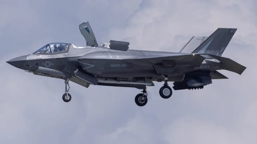 F-35 Fighter Jet Goes Missing in South Carolina: Authorities Launch Search Operation