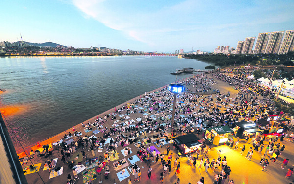 Han River