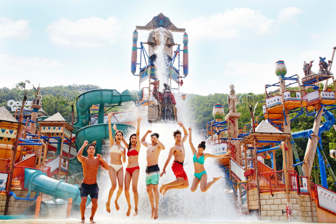 Korean Waterpark Guide: Don’t Miss Out This Summer!